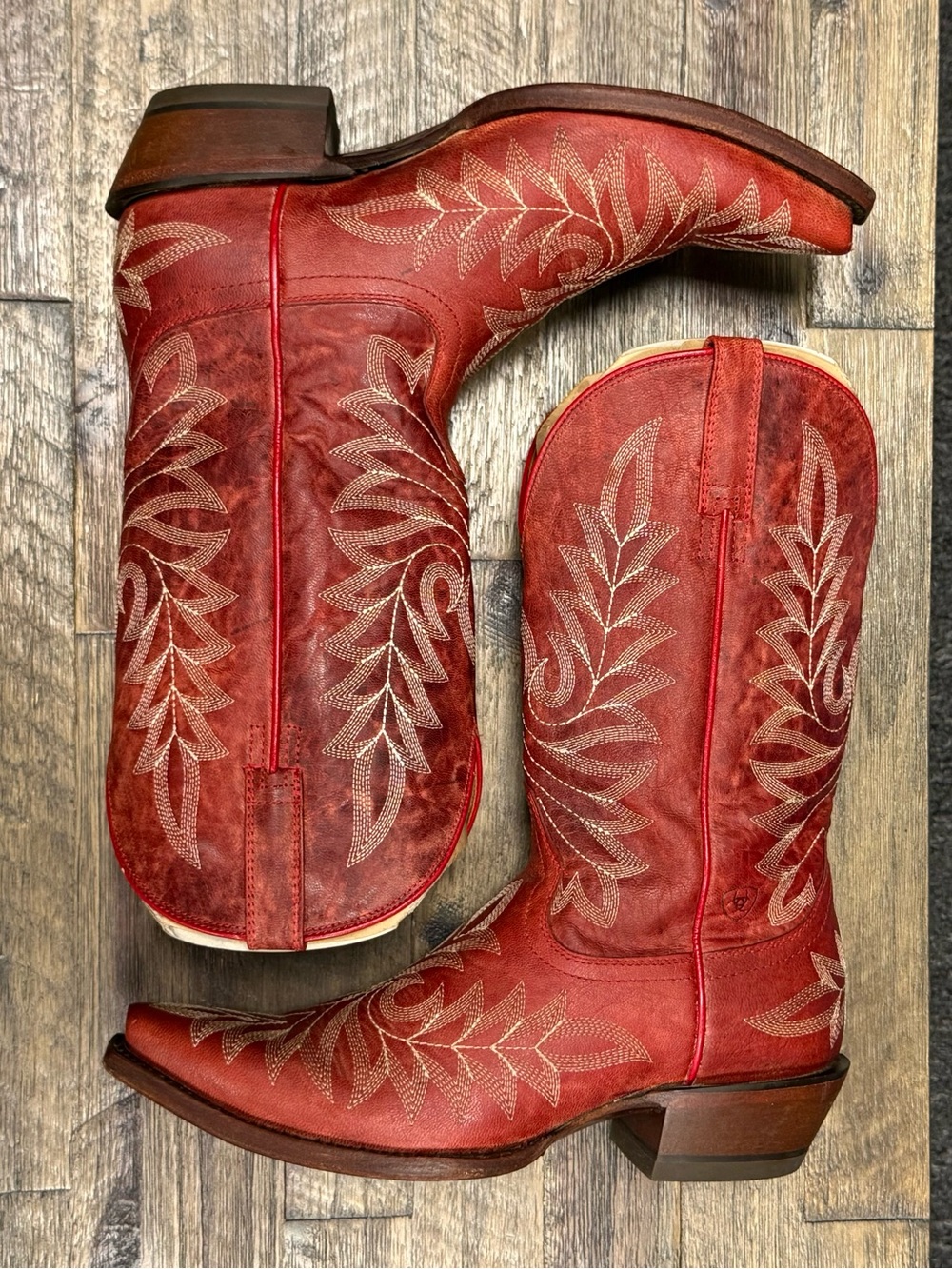 ARIAT WOMEN'S BROOKLYN COWGIRL WESTERN BOOTS - SNIP TOE RED SIZE 9 - Picture 3 of 6